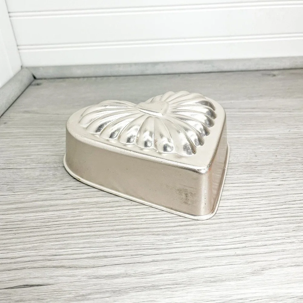 Vintage Copper Heart Jello Mold: 1960s Kitchen Wall Decor
